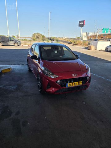 יונדאי i10