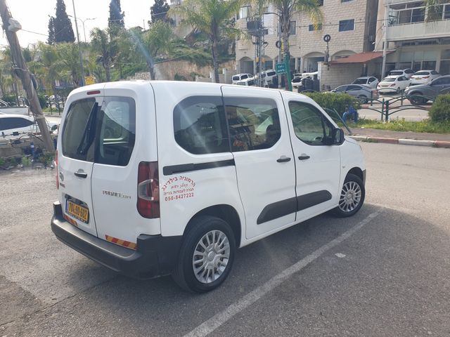 טויוטה פרואייס סיטי
