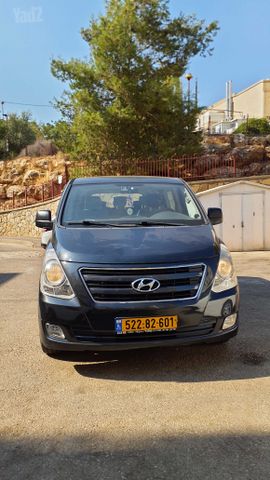 יונדאי H-1 / i800
