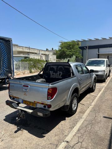 מודעת רכב מיצובישי טרייטון / L200