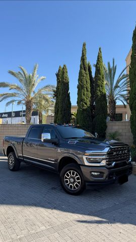 2500 Limited Longhorn אוט׳ 6.7 (370 כ״ס)