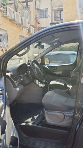 יונדאי H-1 / i800