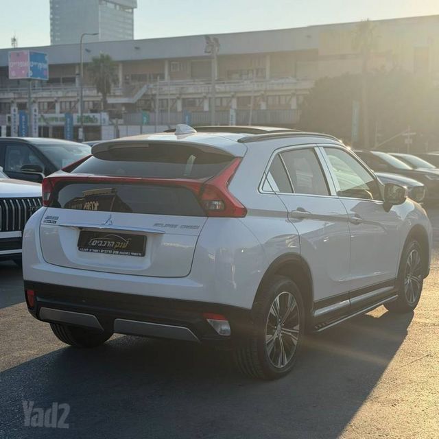 מיצובישי אקליפס קרוס