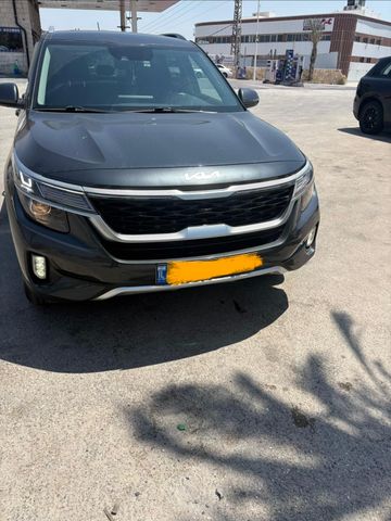 קיה סלטוס