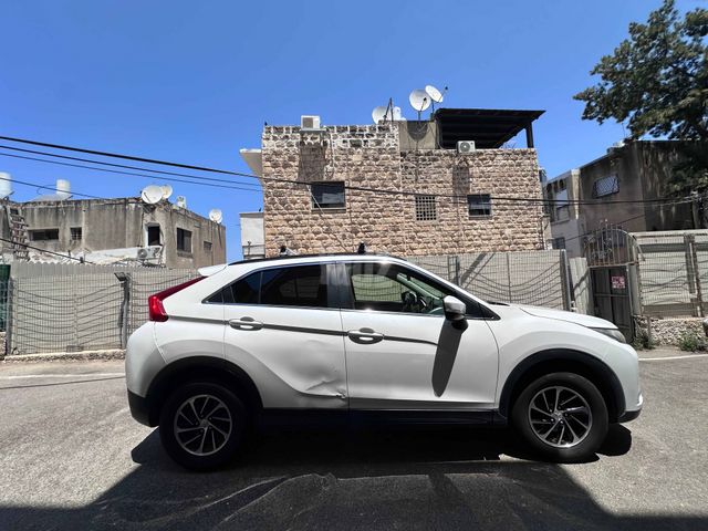 מיצובישי אקליפס קרוס