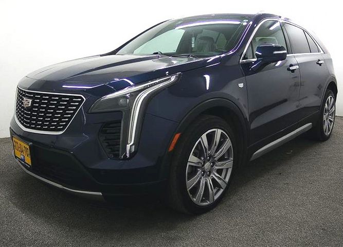 מודעת רכב קאדילק XT4