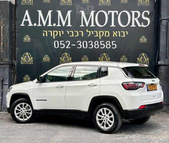 מודעת רכב ג'יפ קומפאס