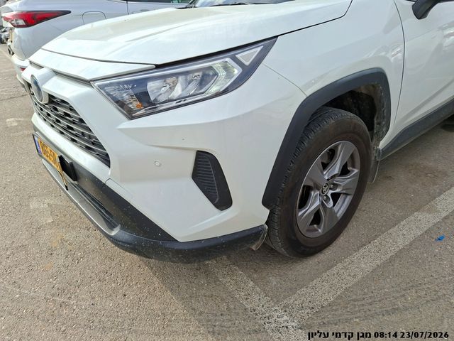 מודעת רכב טויוטה RAV4