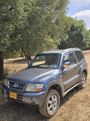 מיצובישי פג'רו