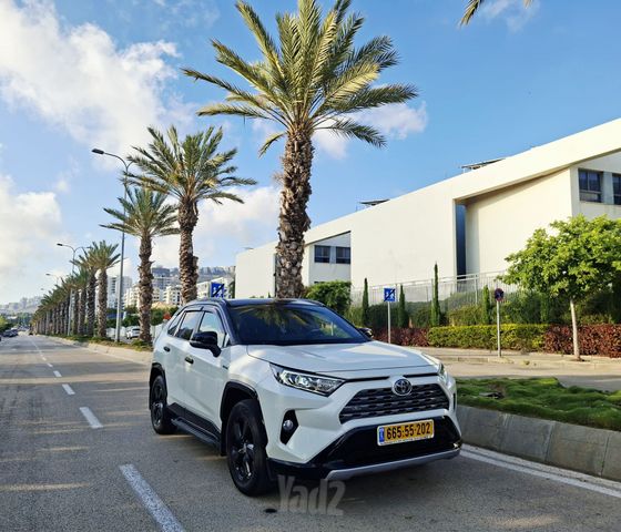 מודעת רכב טויוטה RAV4
