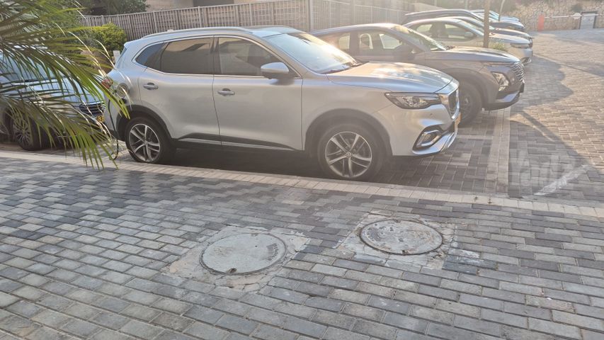 אם ג'י EHS PHEV