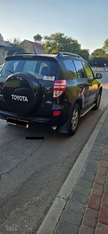 מודעת רכב טויוטה RAV4