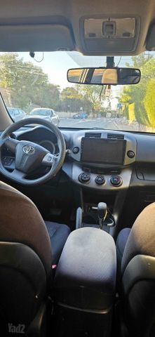 טויוטה RAV4