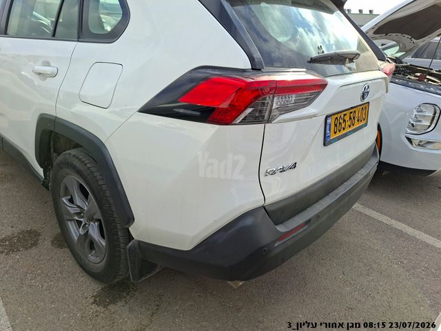 טויוטה RAV4