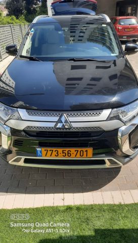 מיצובישי אאוטלנדר