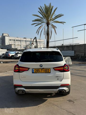 ב מ וו X3