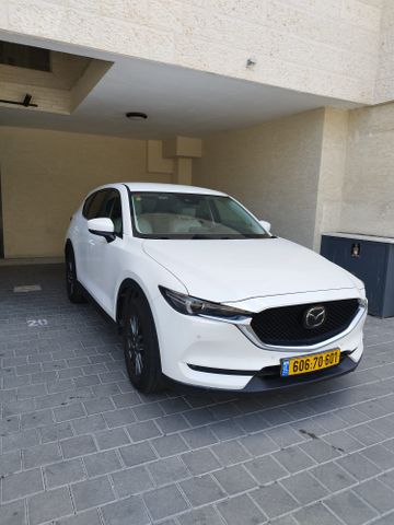 מודעת רכב מאזדה CX-5