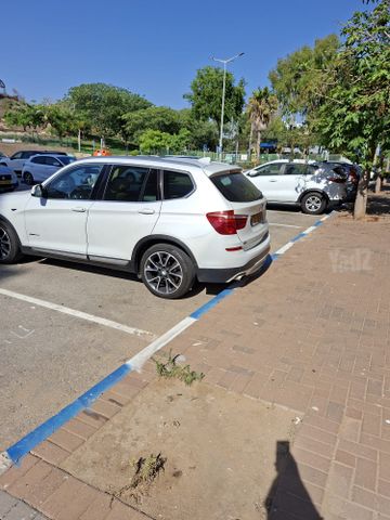 ב מ וו X3