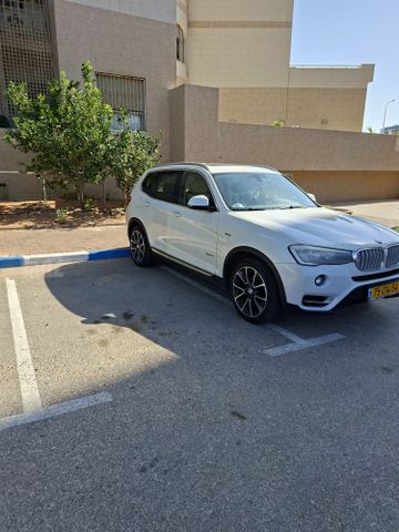 ב מ וו X3