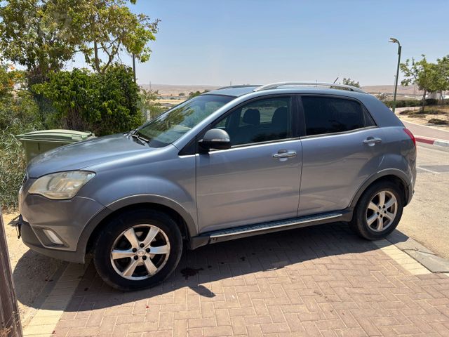 קורנדו 4X2 DLX אוט׳ 2.0 (175 כ״ס)