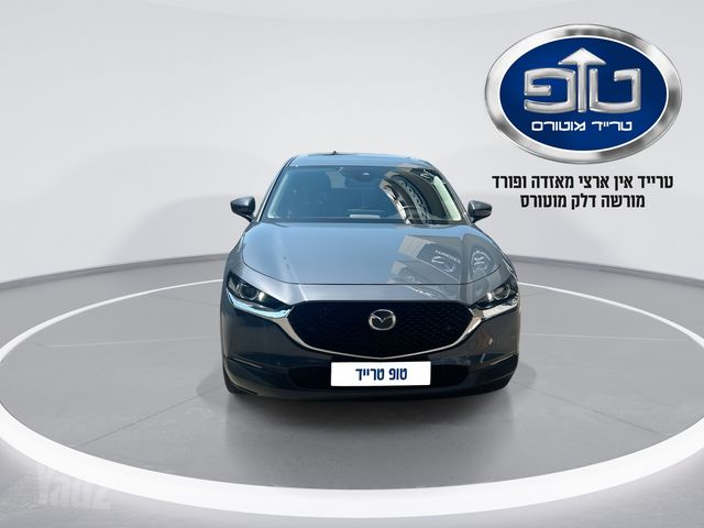 מודעת רכב מאזדה CX-30