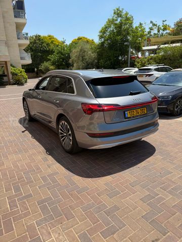 אאודי E-tron