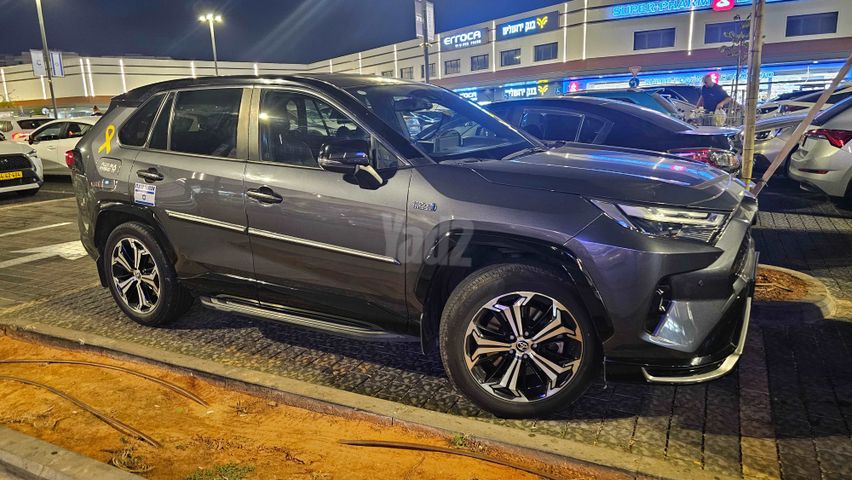 טויוטה RAV4