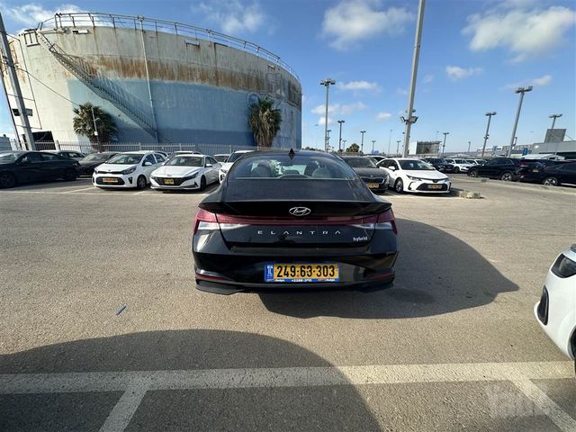 יונדאי אלנטרה