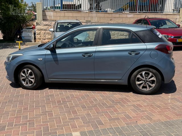יונדאי i20