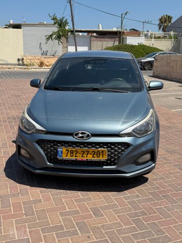 יונדאי i20