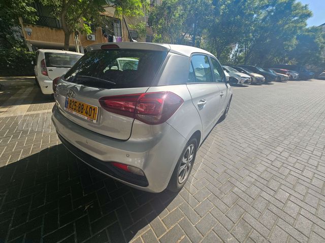 יונדאי i20