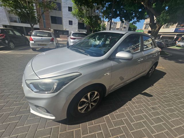 מודעת רכב יונדאי i20