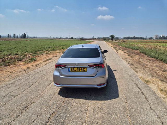 טויוטה קורולה