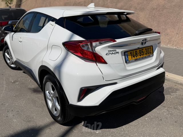 טויוטה C-HR