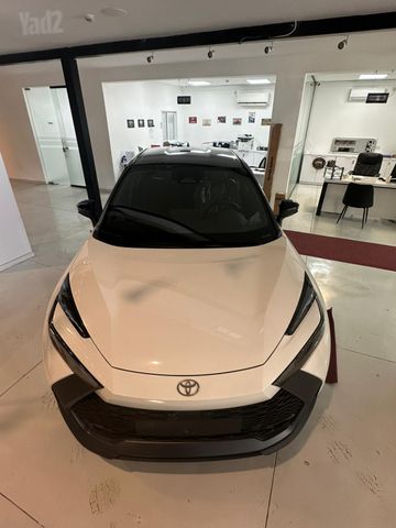 טויוטה C-HR