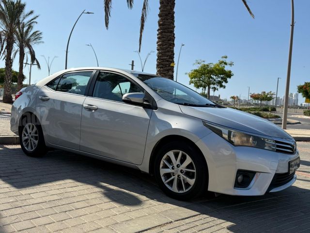 טויוטה קורולה