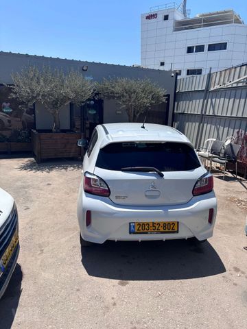 מיצובישי ספייס סטאר
