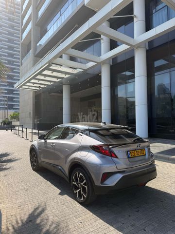טויוטה C-HR