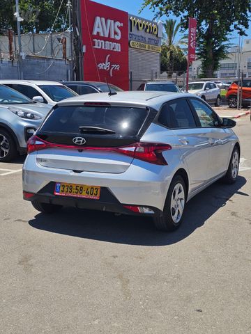 יונדאי i20