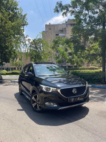 אם ג'י ZS