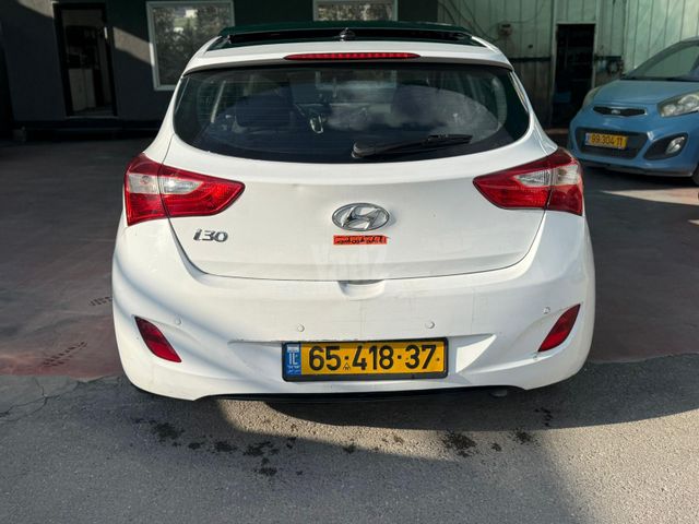 יונדאי i30
