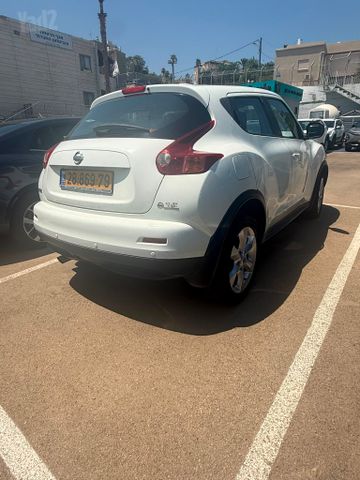 ניסאן ג'וק