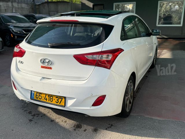יונדאי i30
