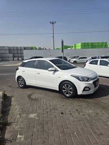 יונדאי i20