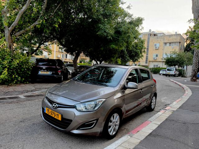 יונדאי i20