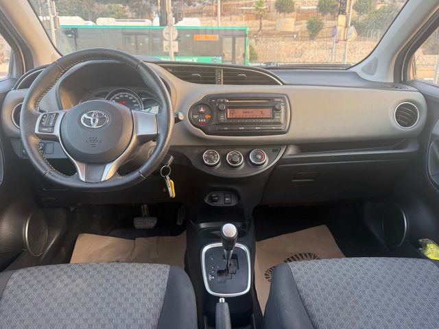 מודעת רכב טויוטה יאריס 2