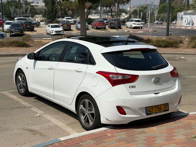 יונדאי i30