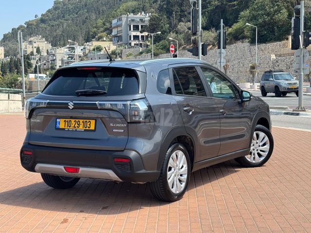 סוזוקי S-Cross