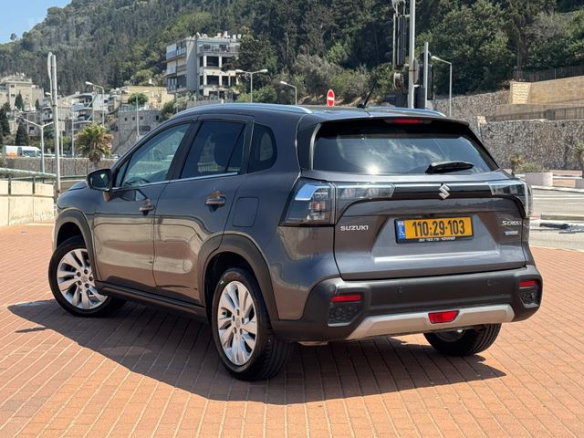 סוזוקי S-Cross