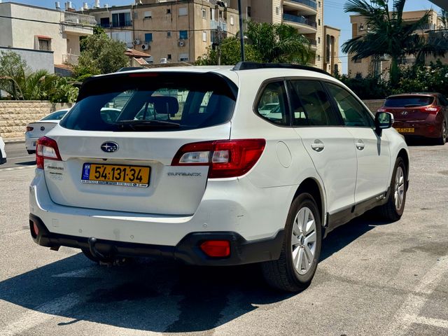 סובארו אאוטבק